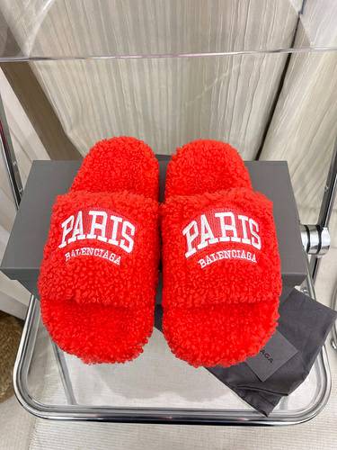 Picture of Balenciaga Shoes Women _SKUfw143333384fw